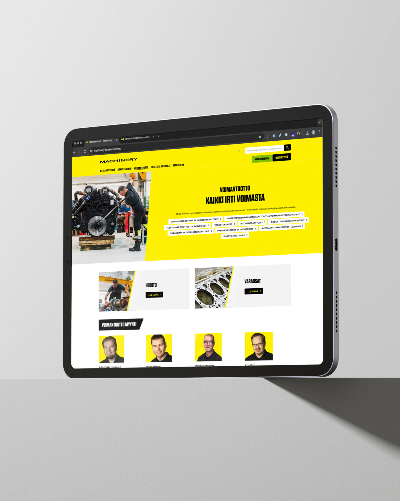 Machineryn verkkopalvelun sivun mobiilinäkymä tabletilla. Tausta on harmaa.